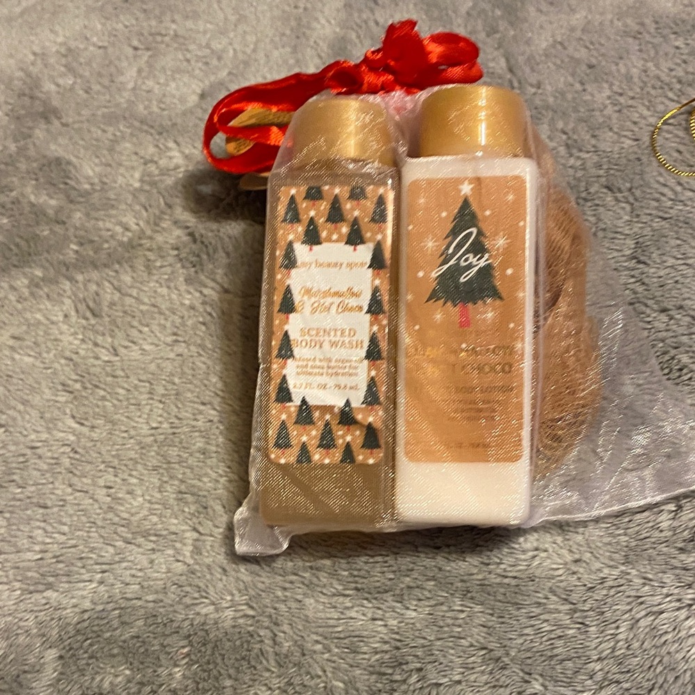 Joy Scented Body Wash Duo - Gold and White